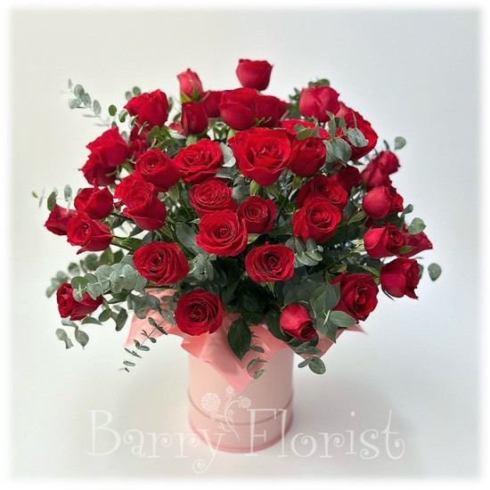 ARR 0049 50支紅玫瑰+尤加利葉台花