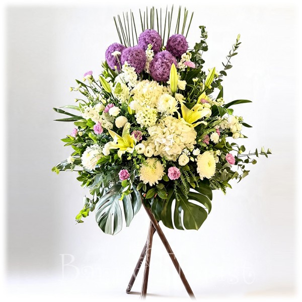 SYM 0133 黃色百合+白色繡球白事花牌
